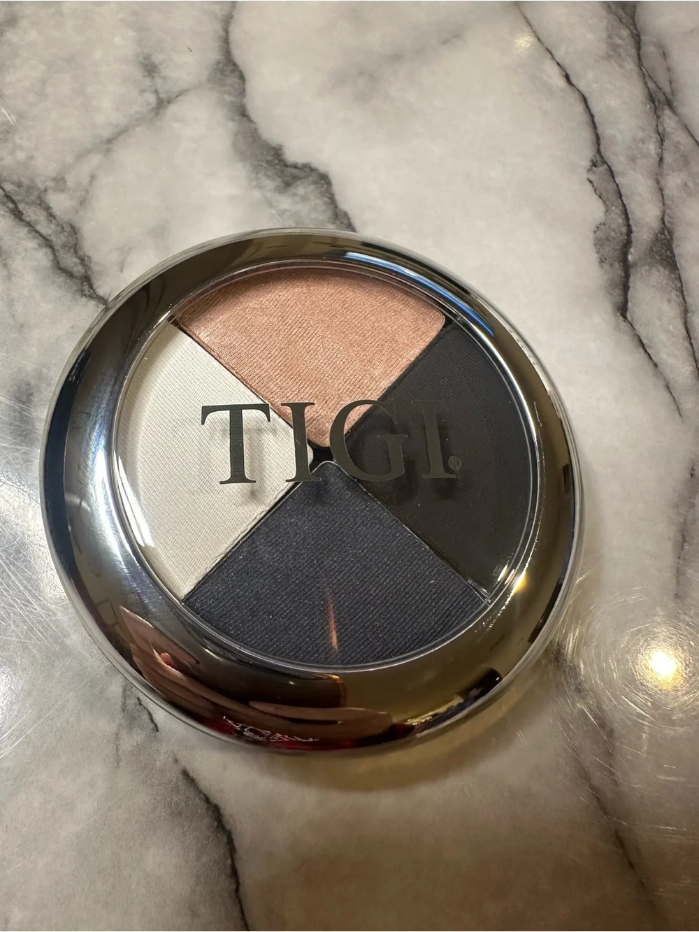 TIGI Cosmetics High Density Quad Eyeshadow in the shade 